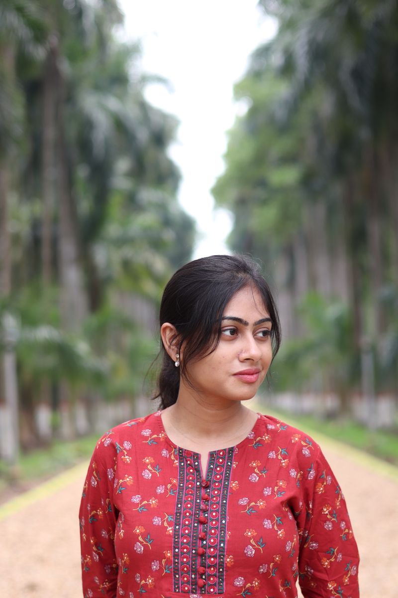 লাল পাড় সুতি থ্রি-পিস